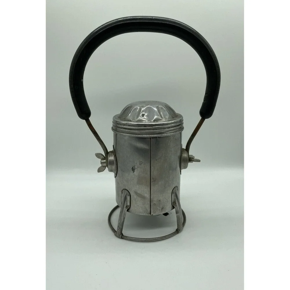 Conger Lantern Co Portland Oregon USA Railroad‎ Lantern handheld Steel and Black